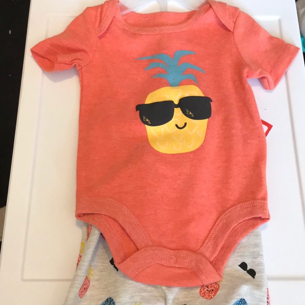 Boy Pineapple Print shirt Set. Size 0/3 Months